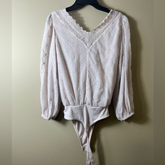 Express Romantic Pink Puff Eyelet Long Sleeve Cottagecore Bodysuit Top Small Y2K - Picture 4 of 12